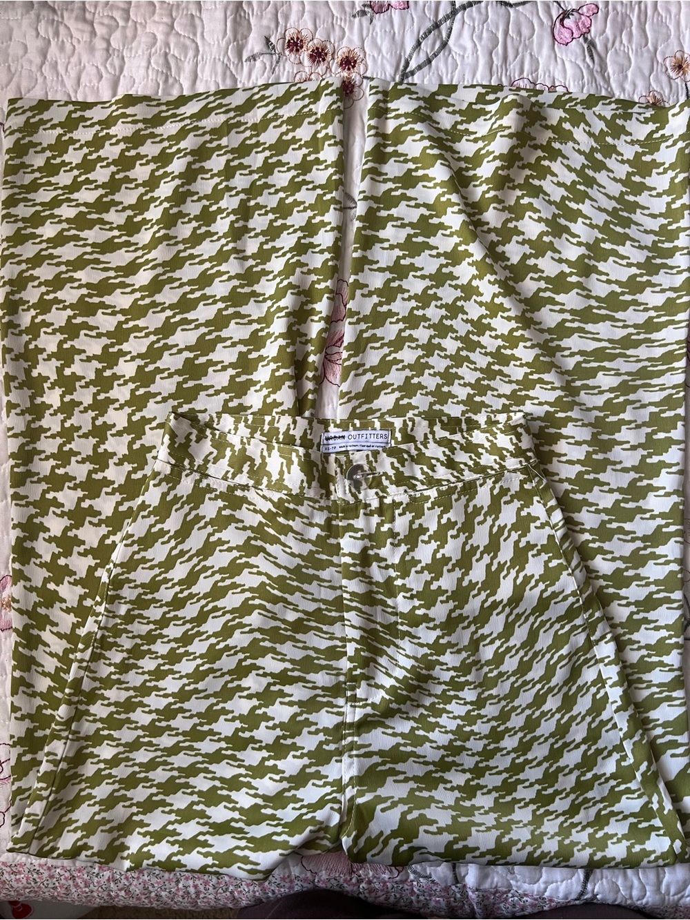 Women’s Green Houndstooth dress pants